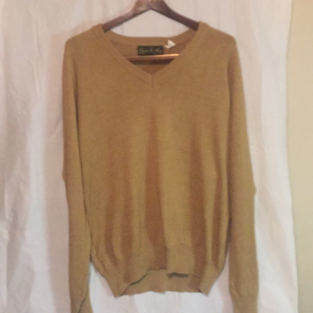 Vtg. Colin St. Marx V-Neck Acrylic Sweater Tan Lg